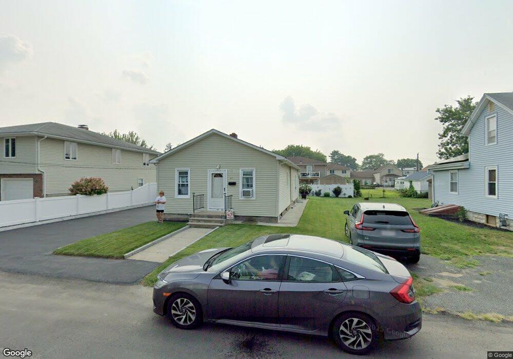 69 Pine St, Ludlow, MA 01056 - photo 1