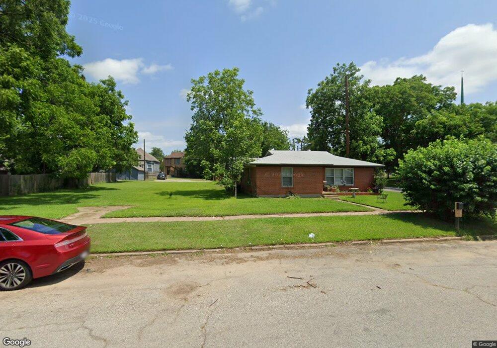 905 W Chestnut St, Denison, TX 75020 - photo 1