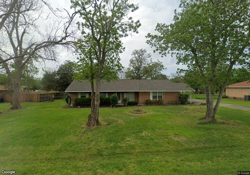 72 Trinity St, Bay City, TX 77414 - photo 1
