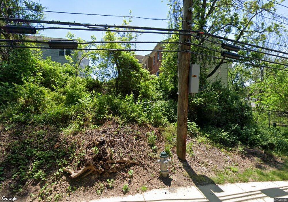 12061 Crimson Ln, Silver Spring, MD 20904 - photo 1