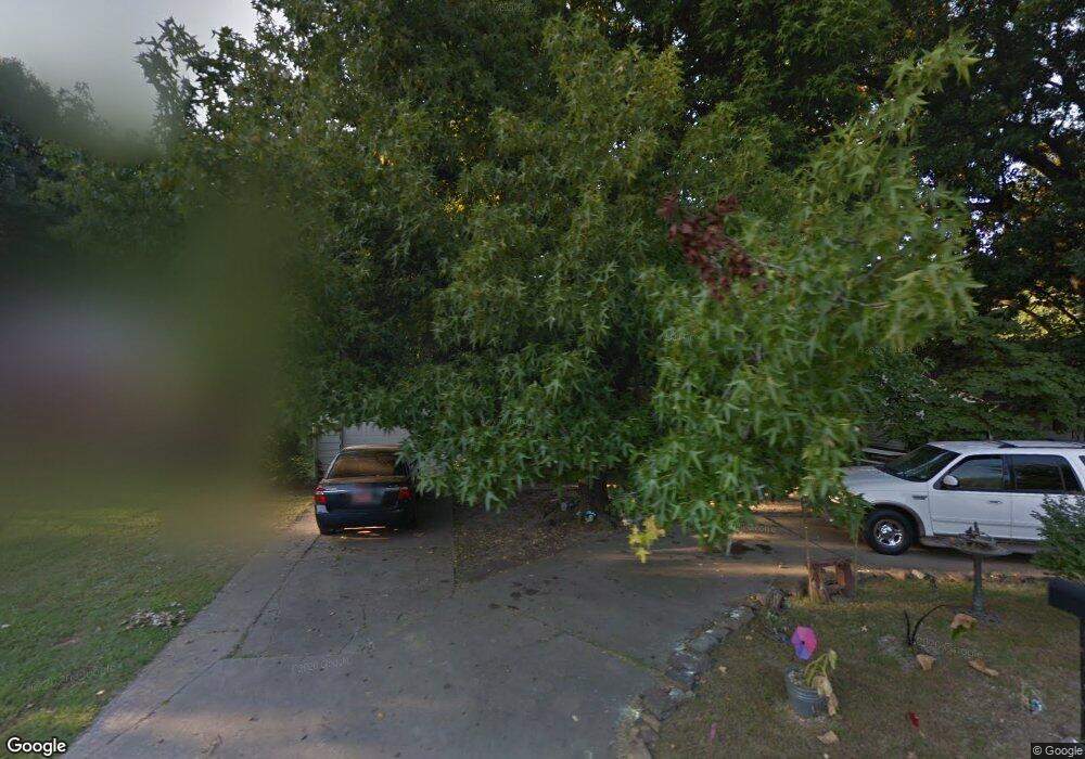 2414 Denver St, Muskogee, OK 74401 - photo 1