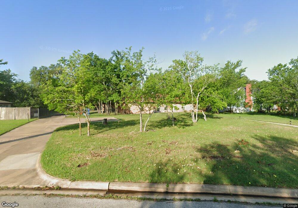 1812 Shadowwood Dr, College Station, TX 77840 - photo 1