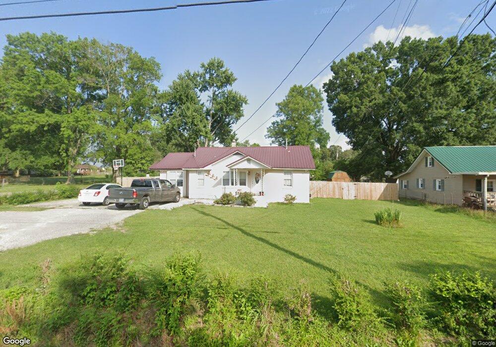 1003 Clover Ln, Manchester, TN 37355 - photo 1