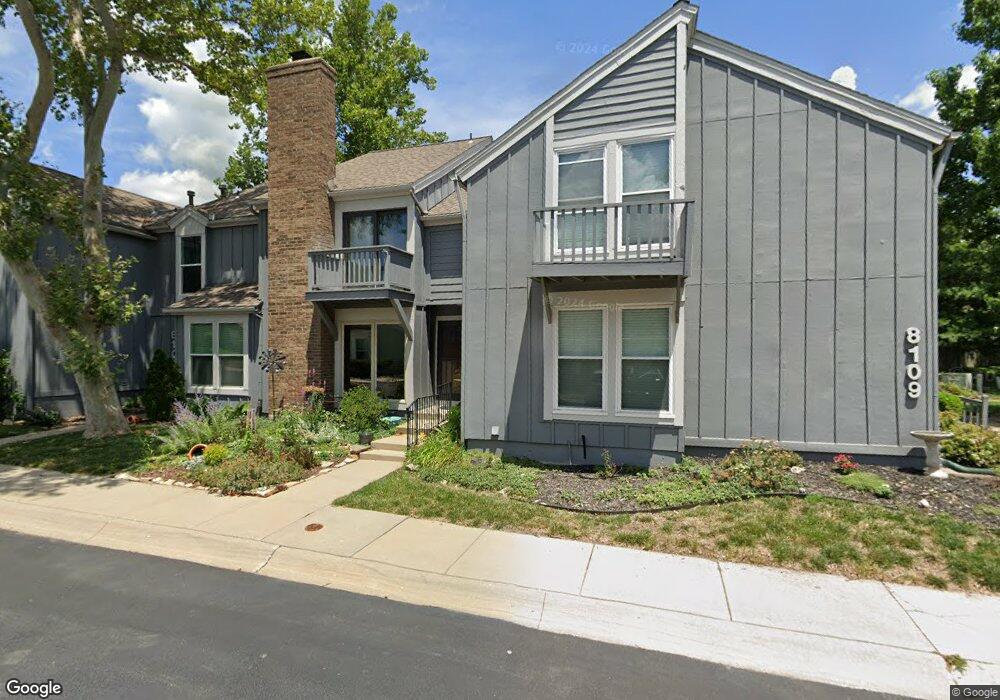 8105 Monrovia St, Lenexa, KS 66215 - photo 1