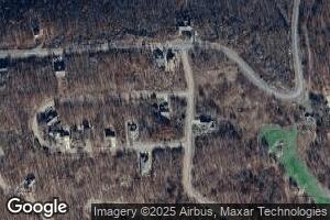 3 Horseshoe Dr, Hazleton, PA 18202