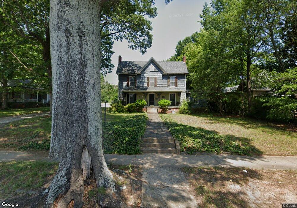 647 Davie Ave, Statesville, NC 28677 - photo 1