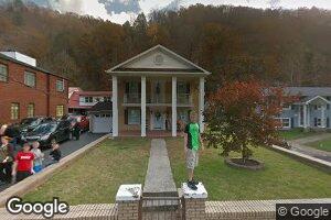 113 Market St, Man, WV 25635