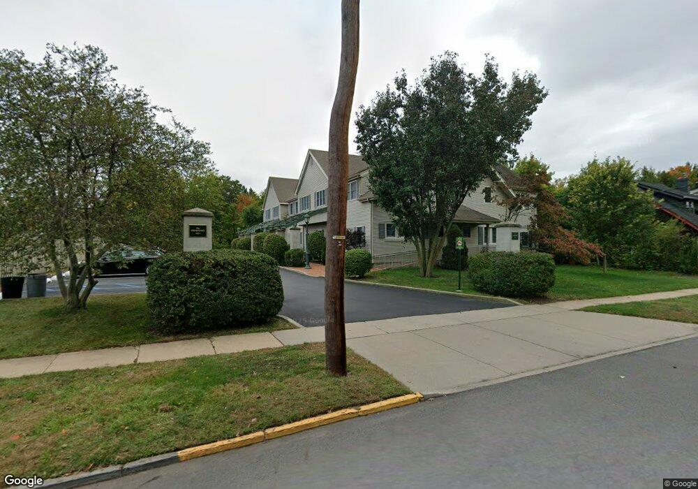 1057 Pierpont St unit 14, Rahway, NJ 07065 - photo 1