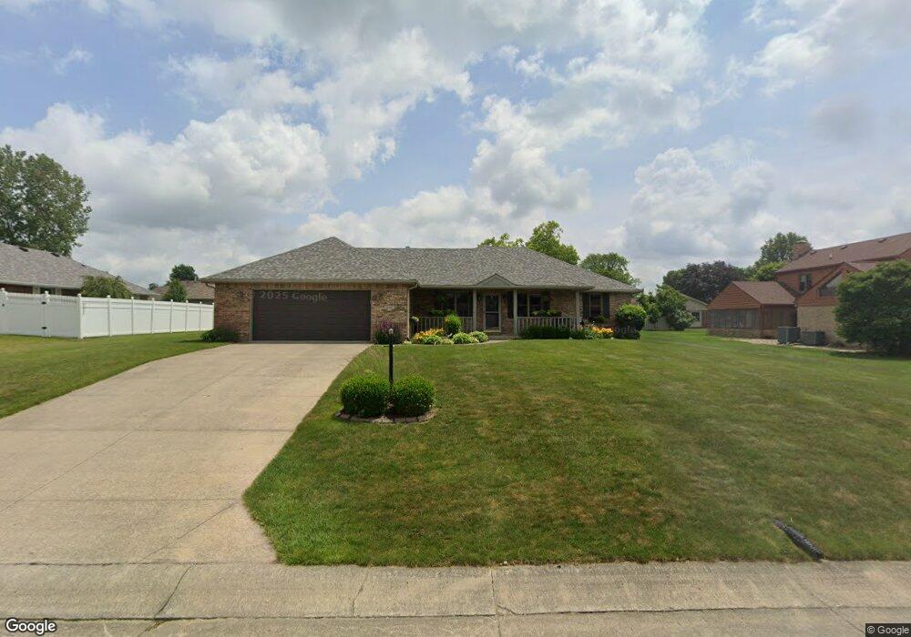 834 Briarwood Dr, Anderson, IN 46012 - photo 1
