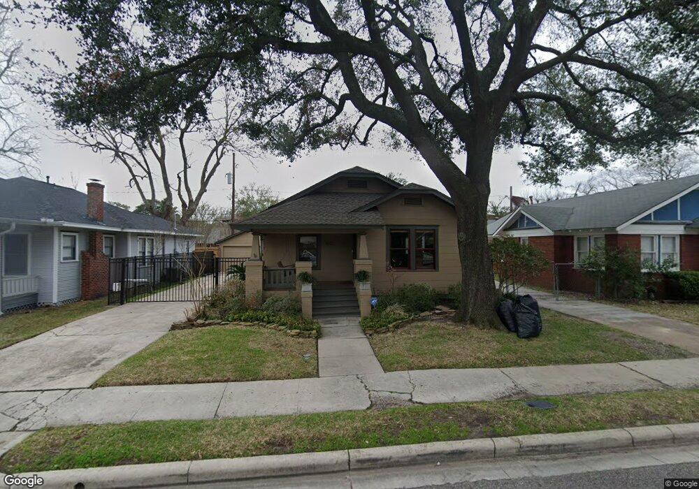1032 W Gardner St, Houston, TX 77009 - photo 1