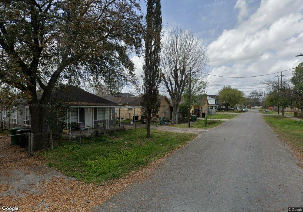 4608 Evella St, Houston, TX 77026 - photo 1