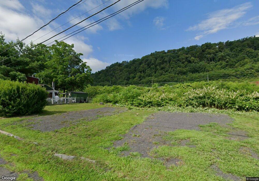 378 N Mill St, Saint Clair, PA 17970 - photo 1