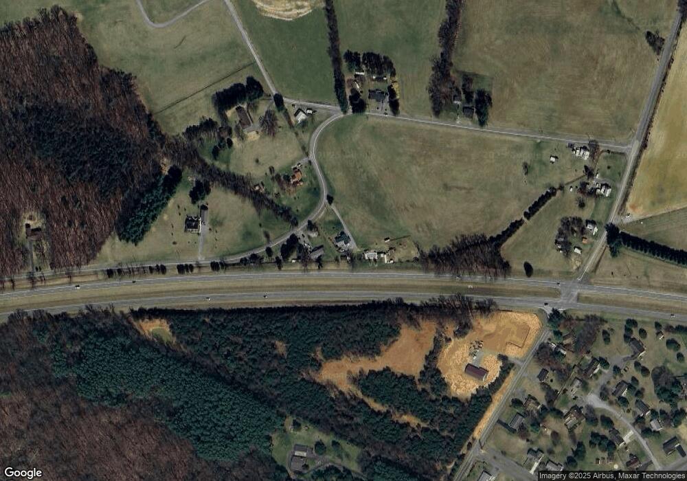 428 Old Farms Rd, Luray, VA 22835 - photo 1