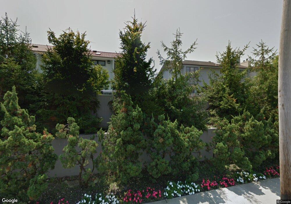 1233 Beech St unit 30, Atlantic Beach, NY 11509 - photo 1