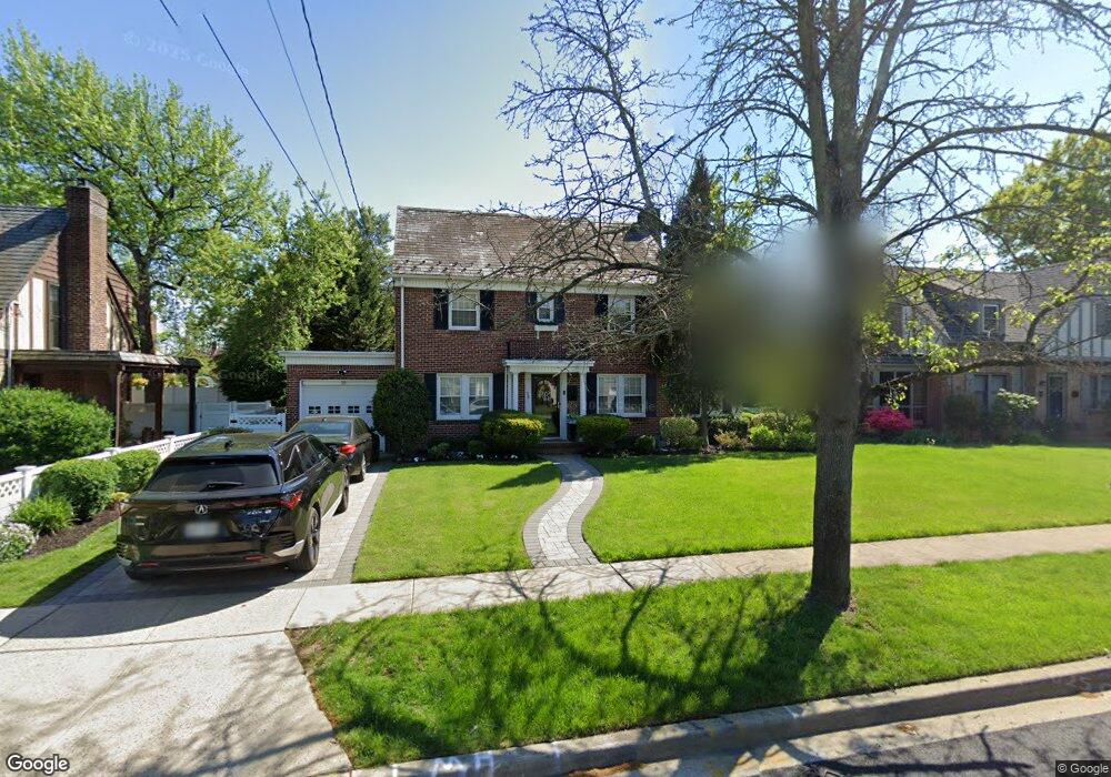 28 Atlas Ave, Malverne, NY 11565 - photo 1