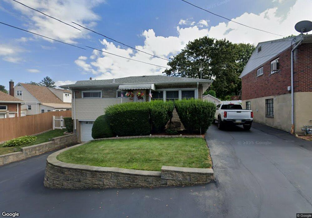 714 W 10th St, Hazleton, PA 18201 - photo 1
