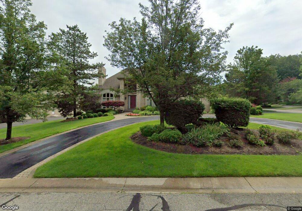 3399 Timber Crest Ct, West Bloomfield, MI 48324 - photo 1