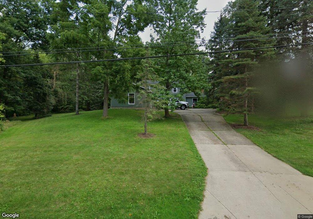 305 Aurora Hudson Rd, Aurora, OH 44202 - photo 1