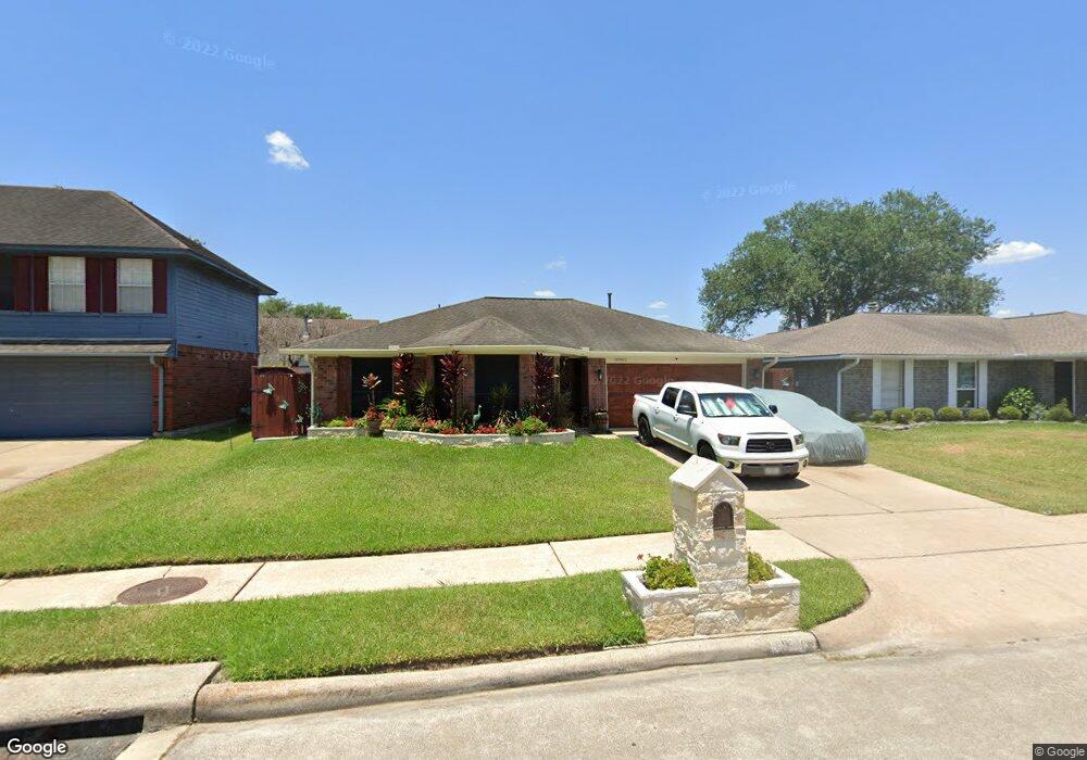 10922 Covered Bridge St, Houston, TX 77075 - photo 1