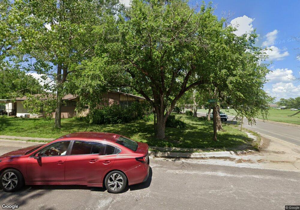 7033 SW Towerview Ln, Topeka, KS 66619 - photo 1