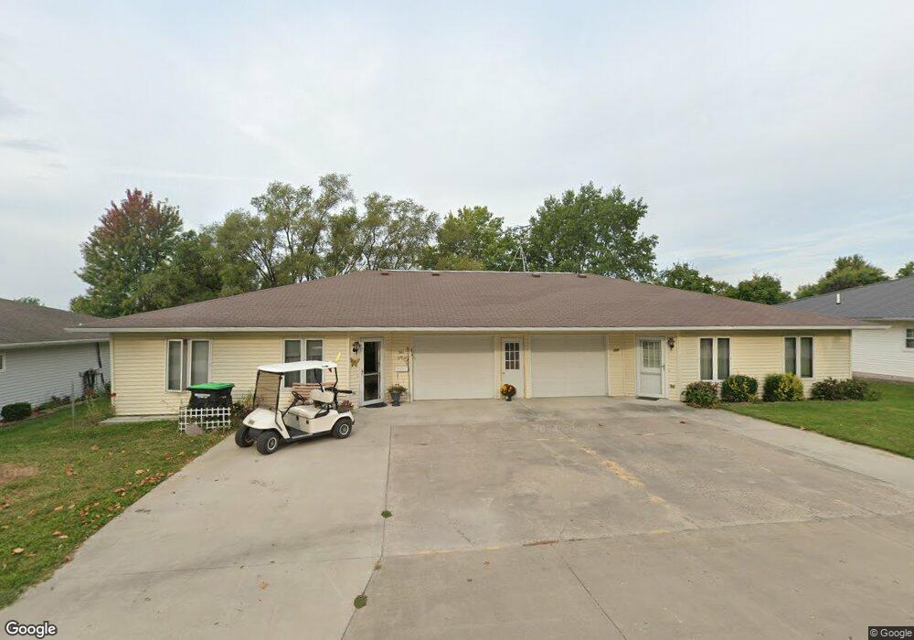 306 S Washington St unit B, Wayland, IA 52654 - photo 1