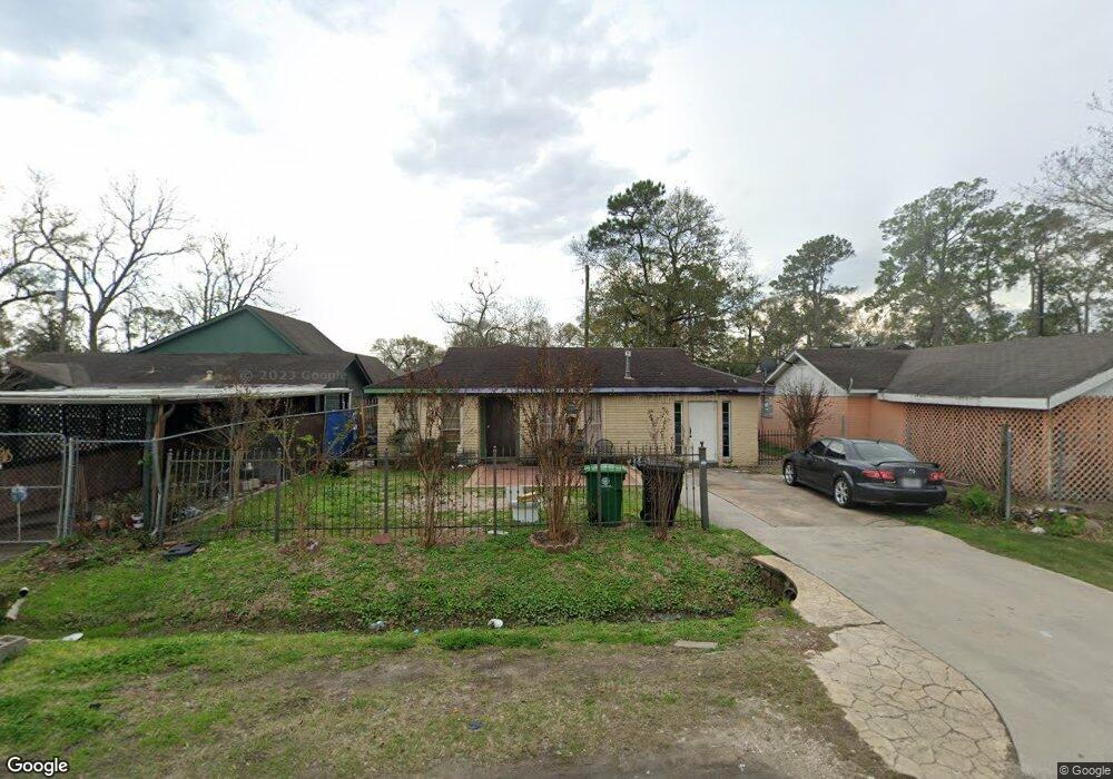 2501 Mayview Dr, Houston, TX 77091 - photo 1
