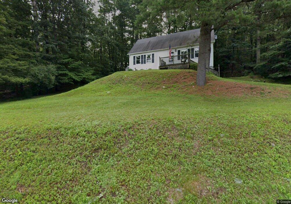 545 Coles Meadow Rd, Northampton, MA 01060 - photo 1
