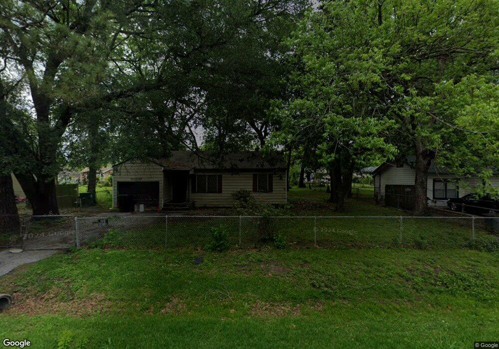 7337 Carothers St, Houston, TX 77028 - photo 1
