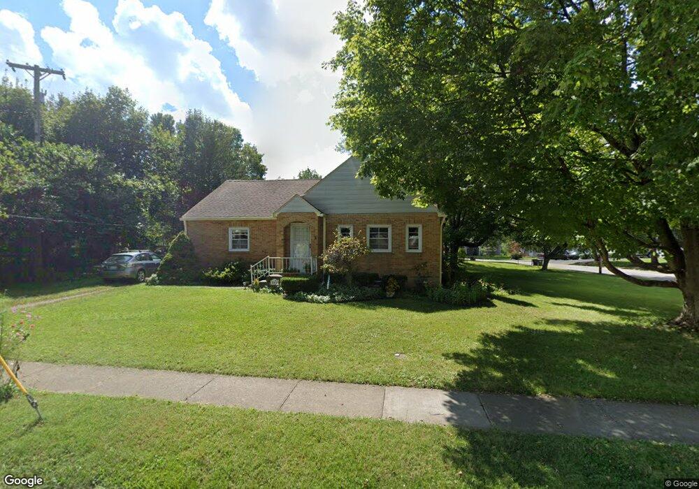 223 W Ankeney Mill Rd, Xenia, OH 45385 - photo 1