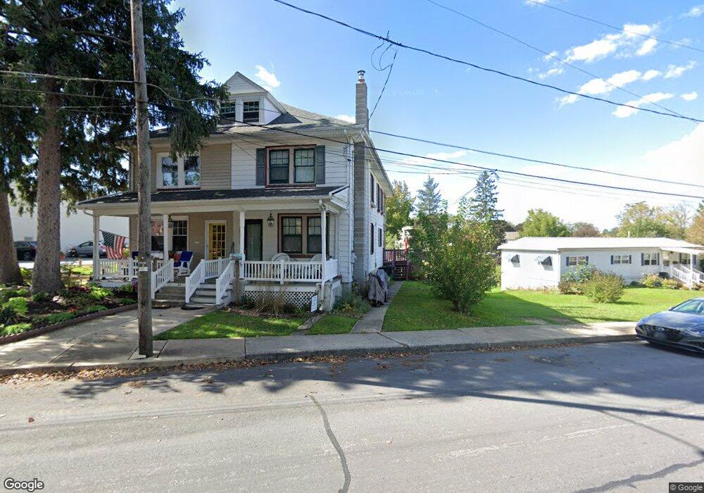 32 Old Market St, Mount Joy, PA 17552 - photo 1