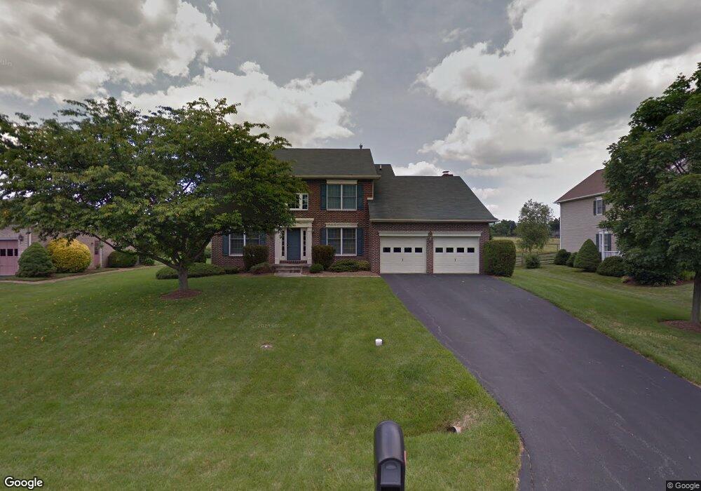 8212 Fox Hunt Ln, Frederick, MD 21702 - photo 1