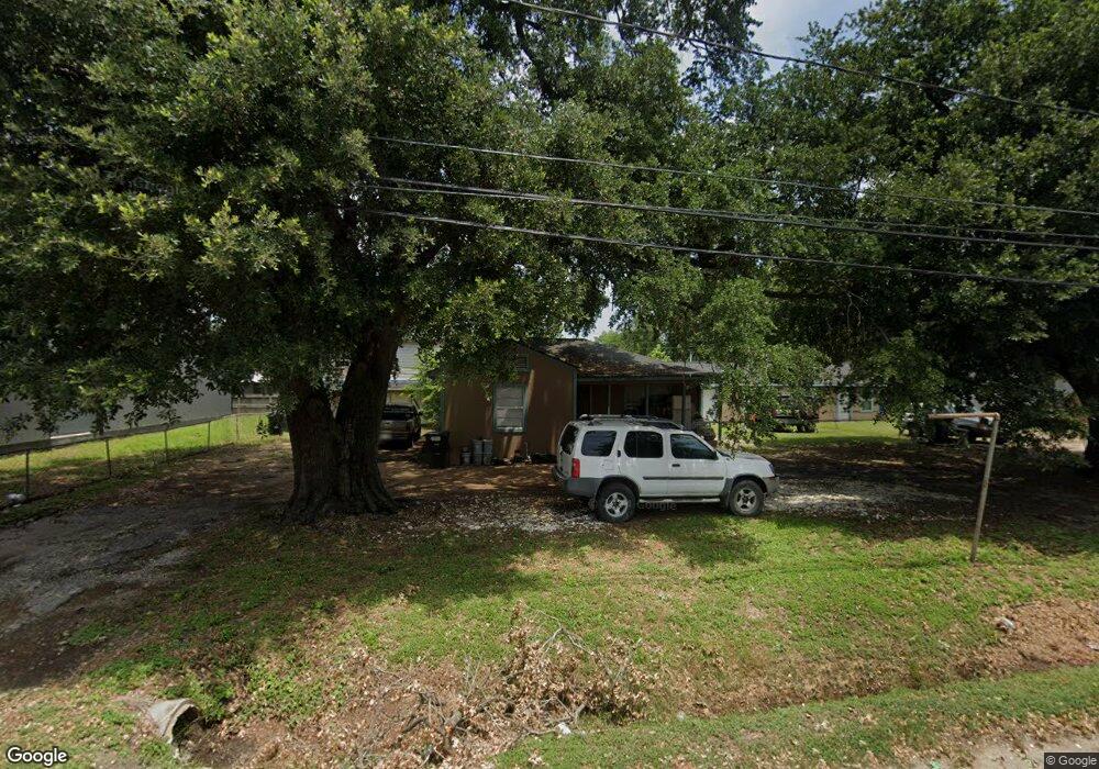 33 Berry Rd, Houston, TX 77022 - photo 1