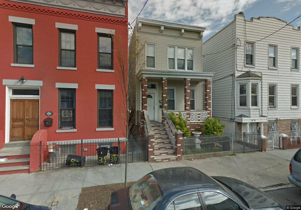 32-41 38th St, Long Island City, NY 11103 - photo 1