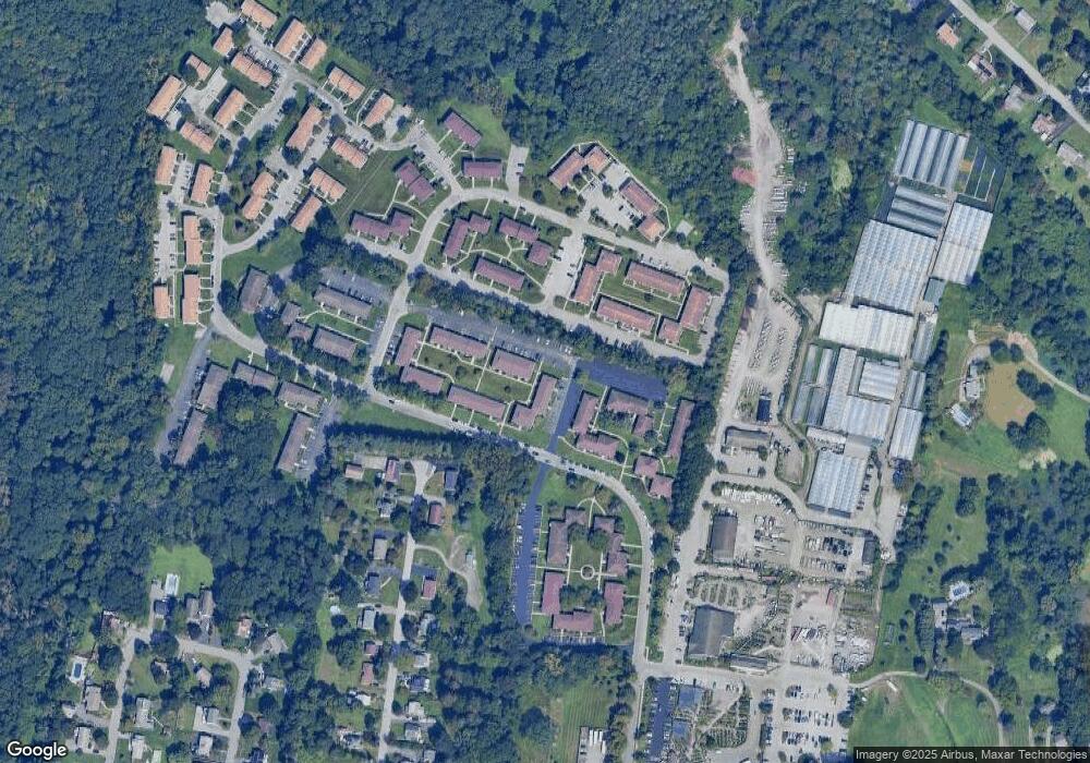 911 Cherry Hill Dr, Poughkeepsie, NY 12603 - photo 1