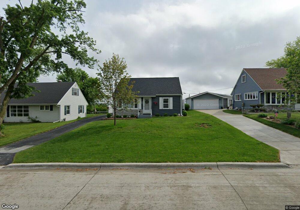 1213 20th St SW, Cedar Rapids, IA 52404 - photo 1