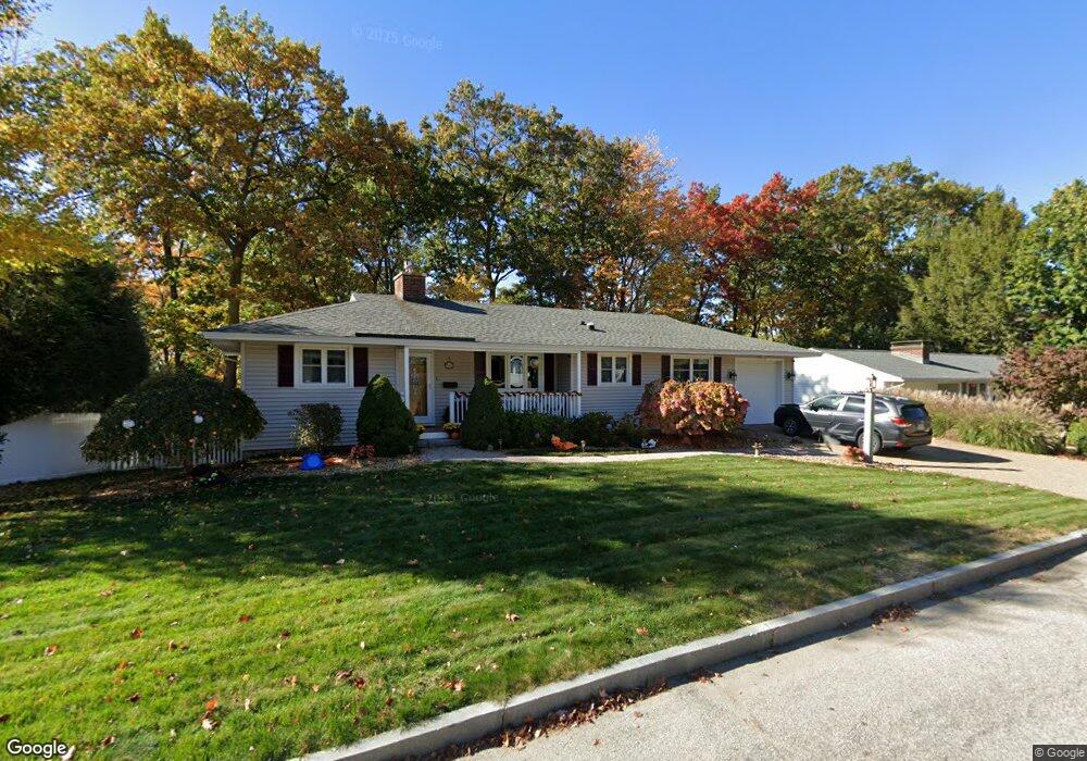 74 Mayflower Dr, Manchester, NH 03104 - photo 1