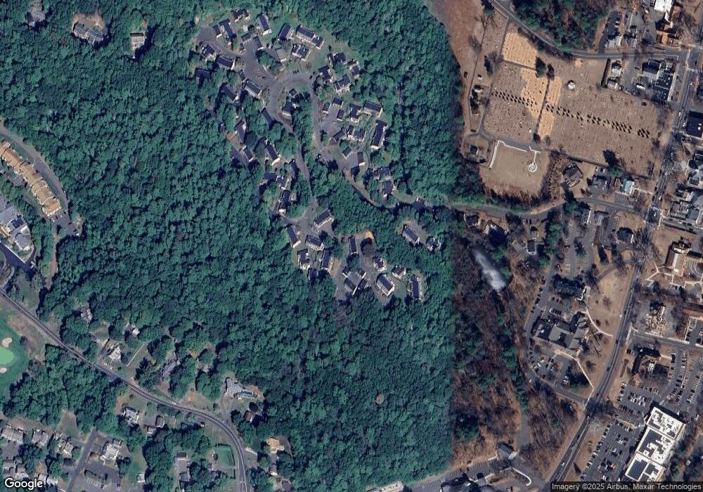 78 Library Ln unit 78, Simsbury, CT 06070 - photo 1