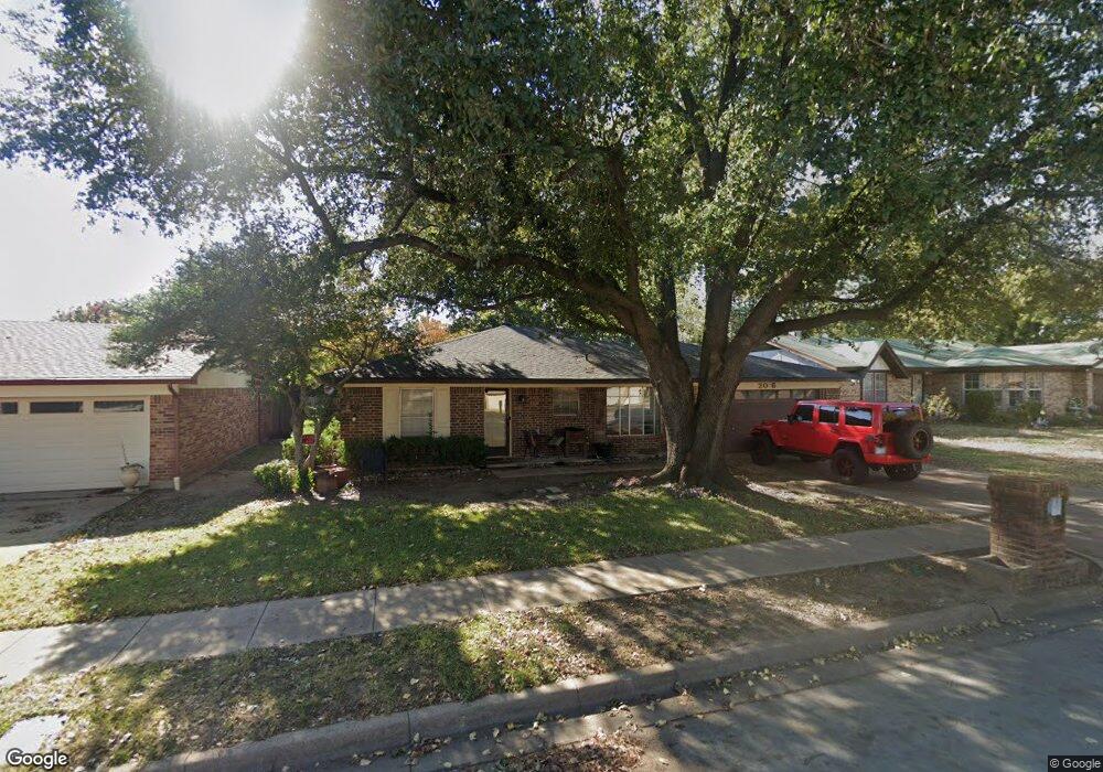 2016 Schumac Ln, Bedford, TX 76022 - photo 1