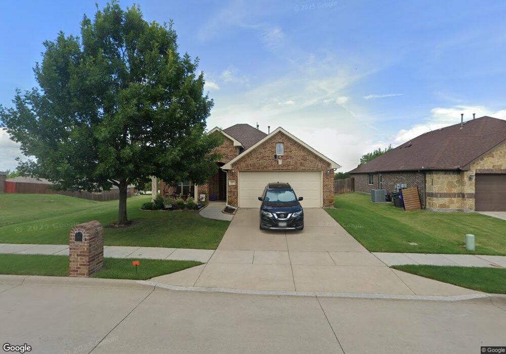 317 Armstrong Ln, Lavon, TX 75166 - photo 1