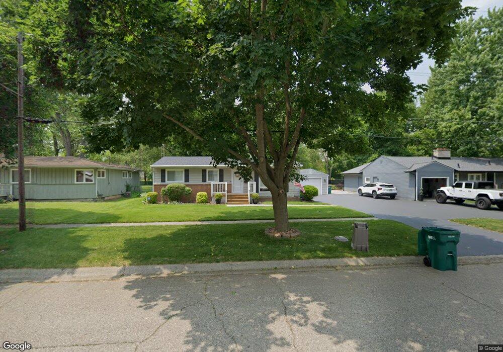 421 Crestview St, Flushing, MI 48433 - photo 1