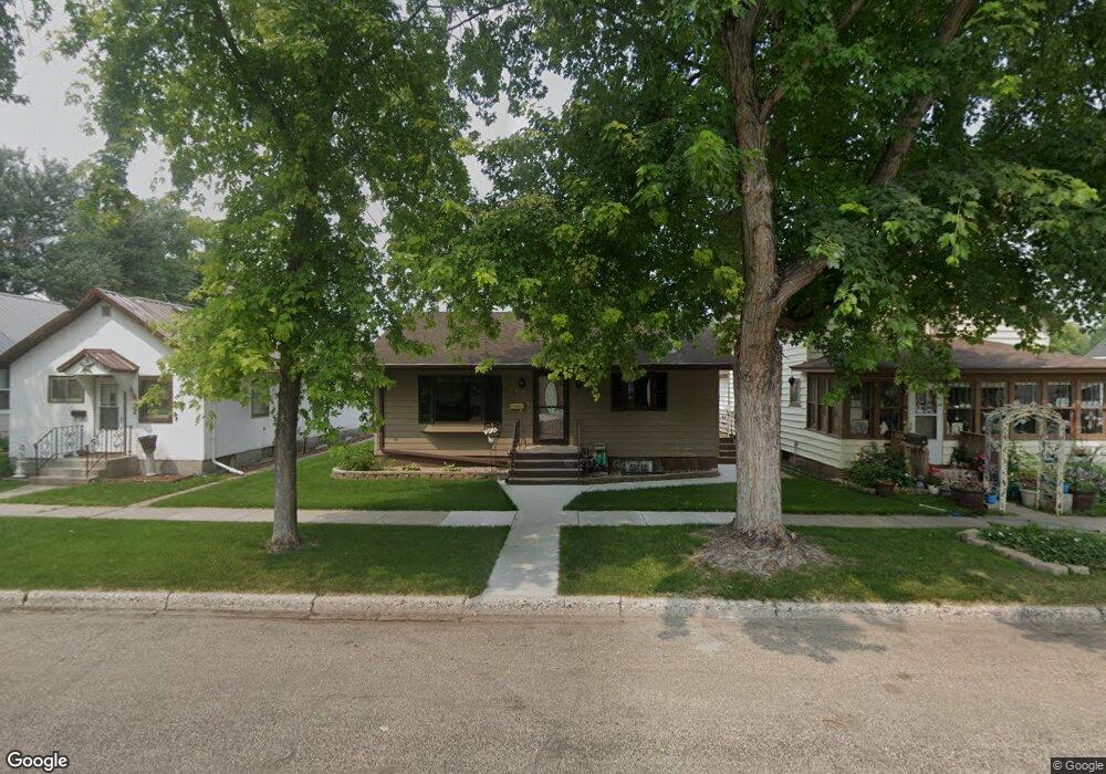 530 3rd St SW, Jamestown, ND 58401 - photo 1