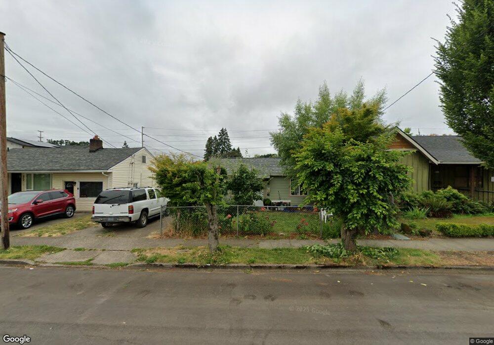 210 E 2nd St, Newberg, OR 97132 - photo 1