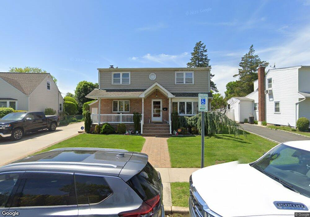 438 Howard Ave, Franklin Square, NY 11010 - photo 1