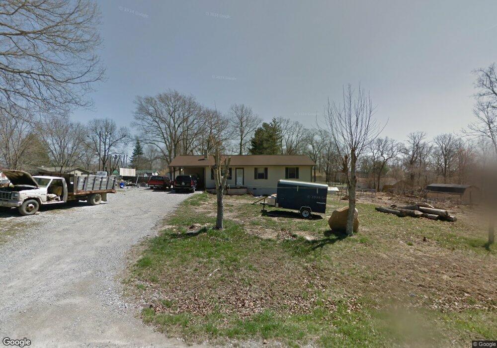 605 Dillon St, Crossville, TN 38555 - photo 1