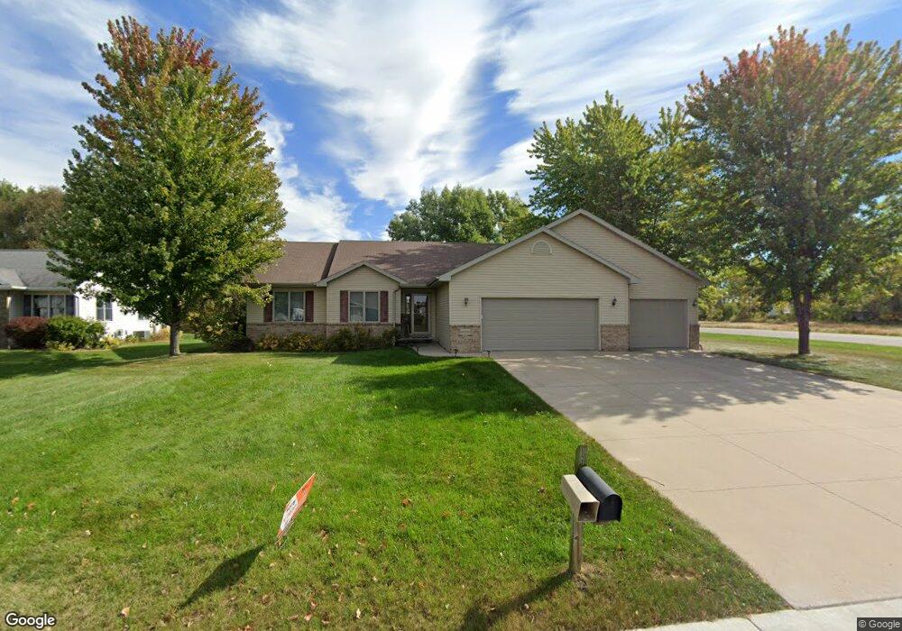 N9440 Evan St, Appleton, WI 54915 - photo 1