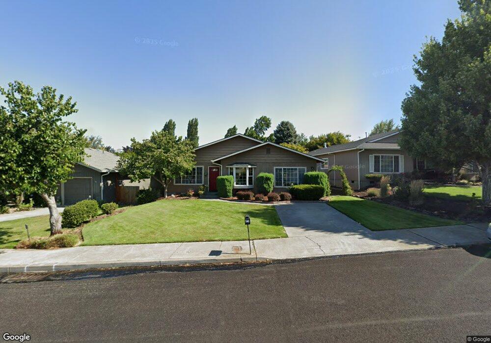 648 Sherman Dr, the Dalles, OR 97058 - photo 1