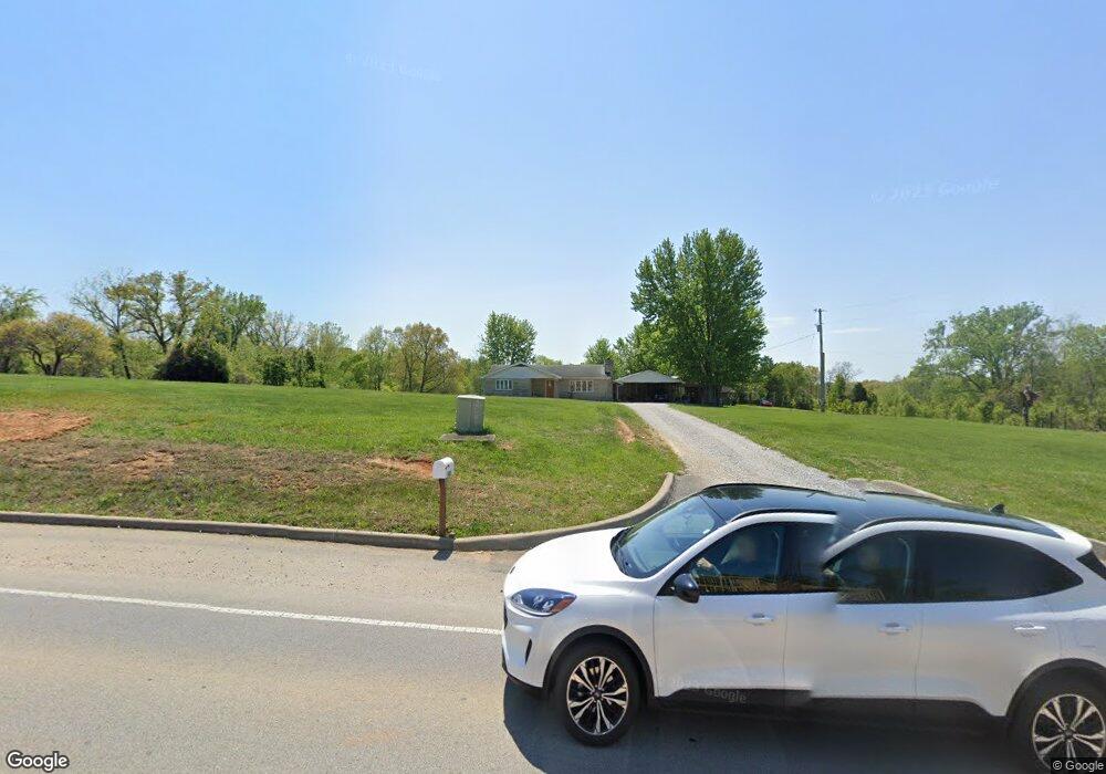 5601 Old Vincennes Rd, Floyds Knobs, IN 47119 - photo 1