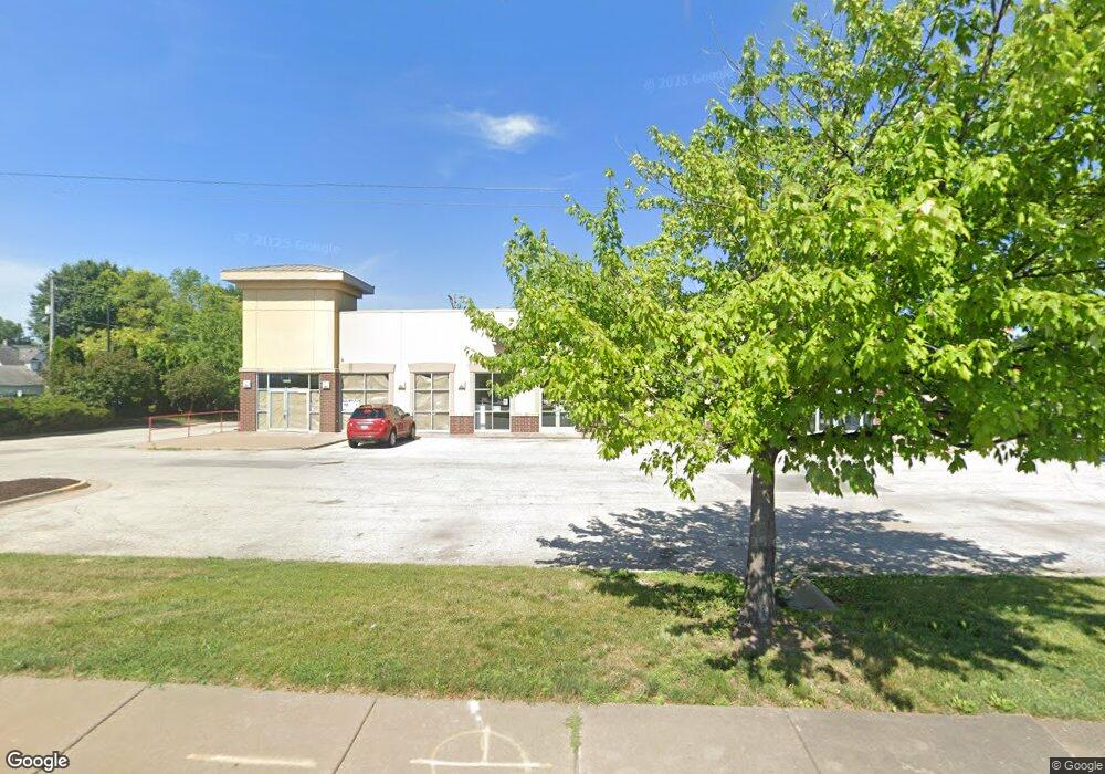 1800 N Division St unit A, Davenport, IA 52804 - photo 1