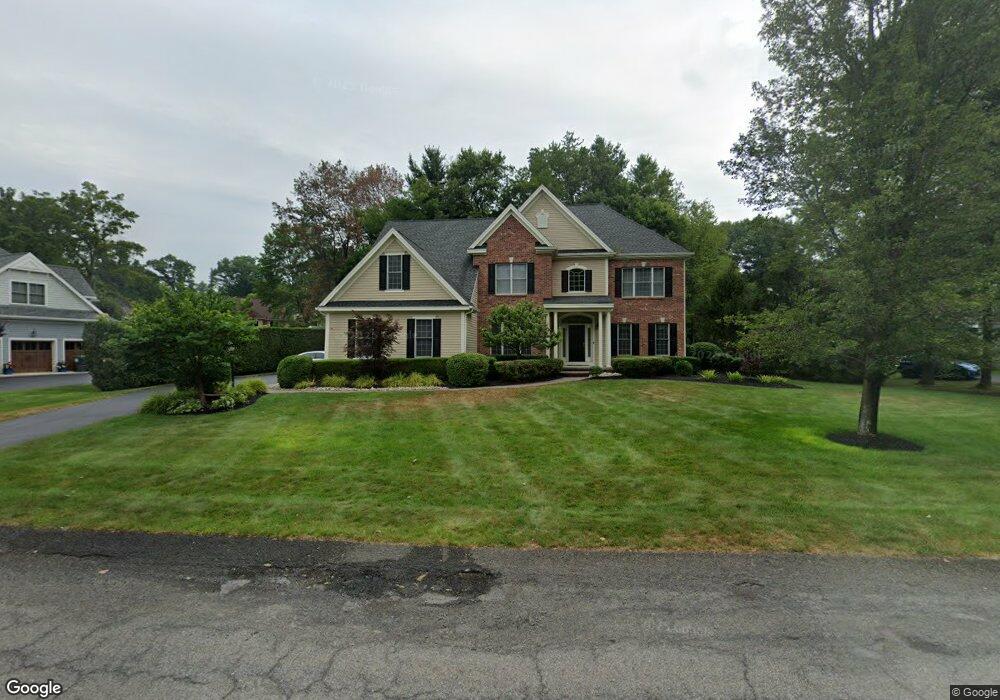 711 Waldens Pond Rd, Albany, NY 12203 - photo 1