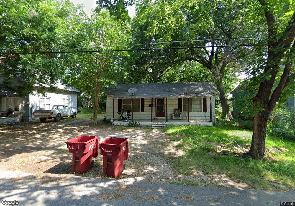 507 E 10th St, Bonham, TX 75418 - photo 1